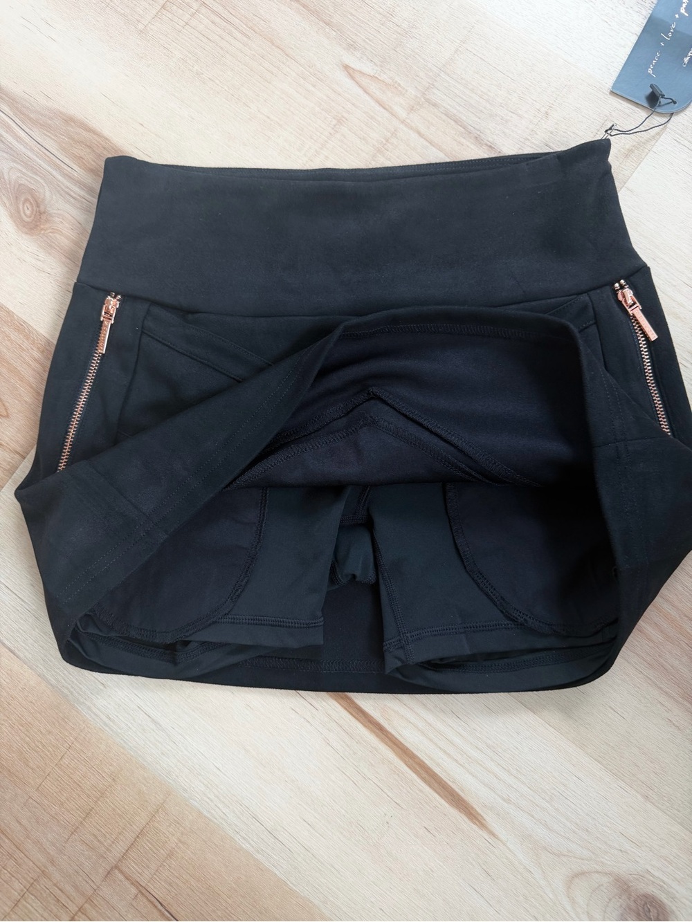 Calliope Golf Cheville Faux Suede Mini Skirt with Rose-Gold Zip - Picture 3 of 5